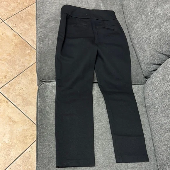 Express Women's Black Ankle Pants - Picture 7 of 8